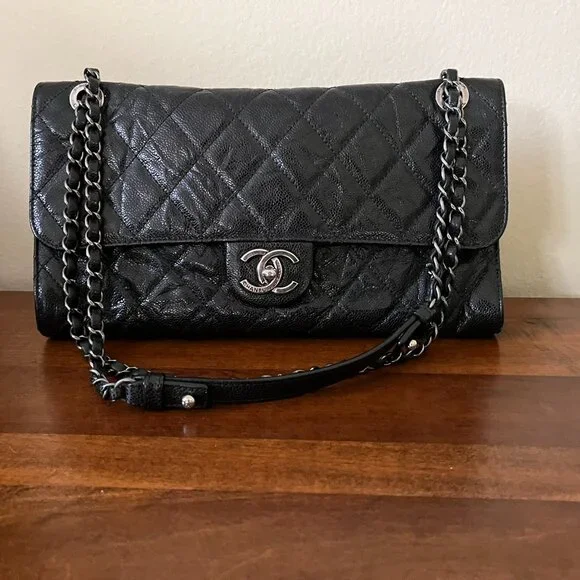 Chanel CC Crave Jumbo Quilted Cavier Flap Bag - Picture 2 of 16